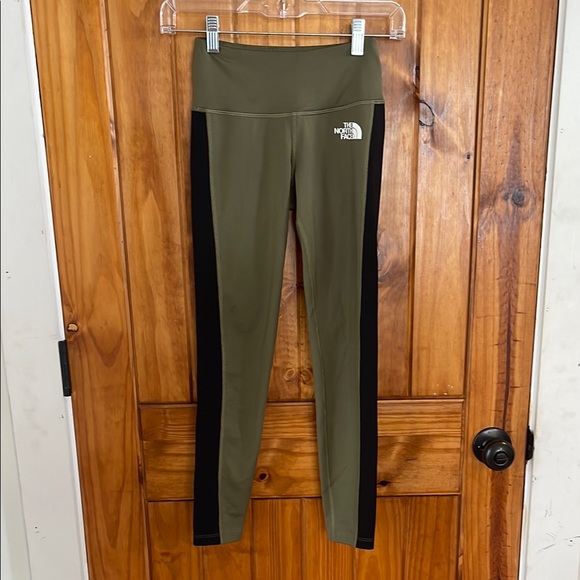 North Face Graphic Collection 7/8 Tight Leggings XS olive green Black Ankle - Picture 1 of 8
